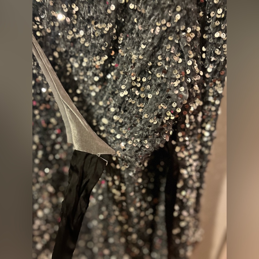 EXTRO&VERT Sequin Romper - Picture 10 of 12